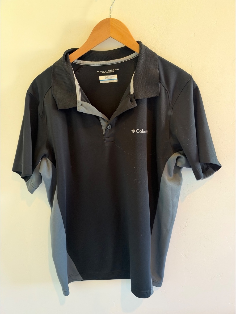 Columbia Omni-Shade Men’s Performance Polo Shirt Black Gray Size Medium